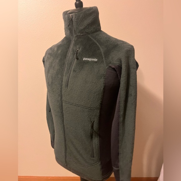 Patagonia R2 fleece jacket dark grey x-small - Picture 5 of 6